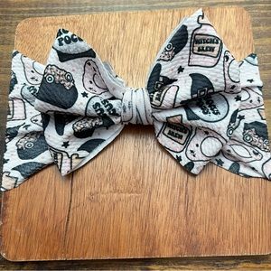Hocus pocus baby bow